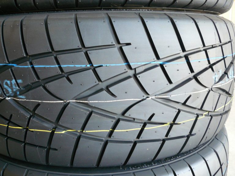 Шины какого производителя лучше выбрать: Nokian или Toyo